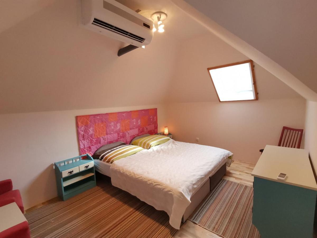 Marika Apartman Hajduszoboszlo Luaran gambar
