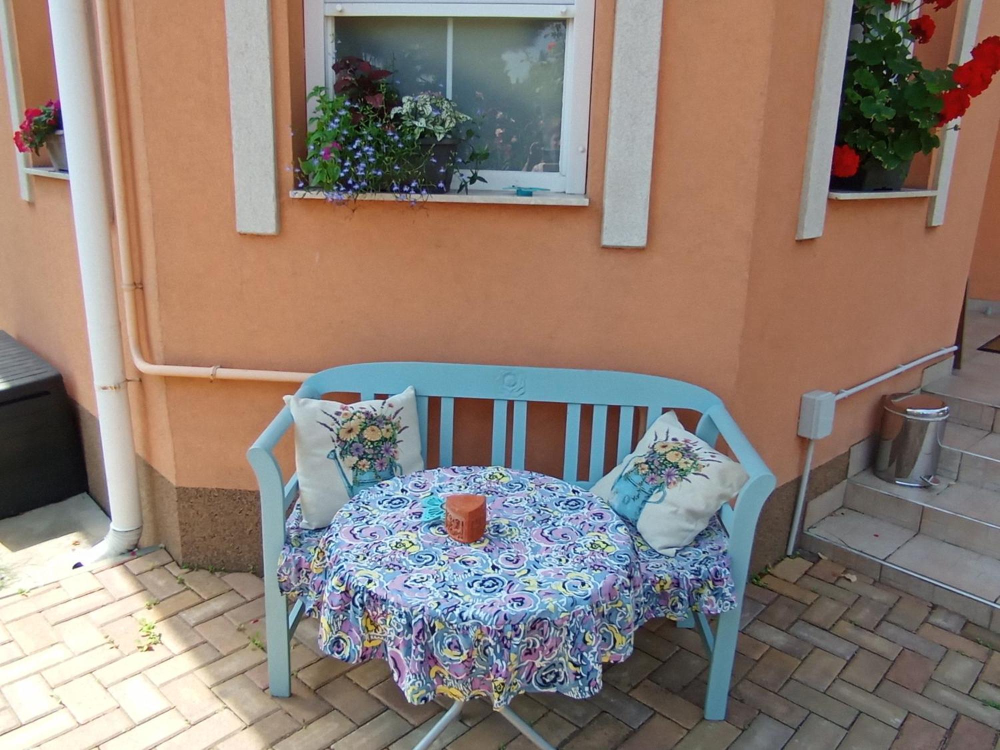 Marika Apartman Hajduszoboszlo Luaran gambar