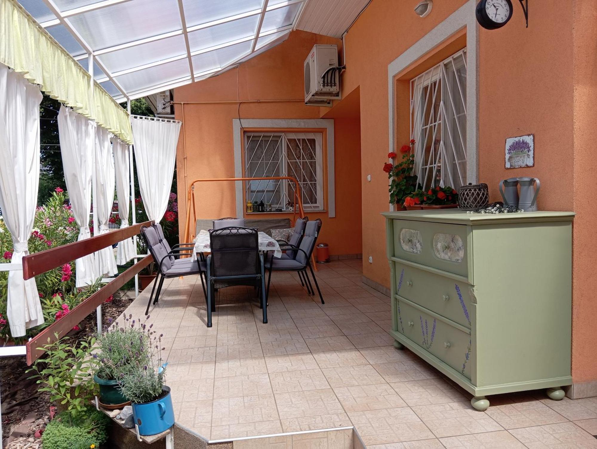 Marika Apartman Hajduszoboszlo Luaran gambar